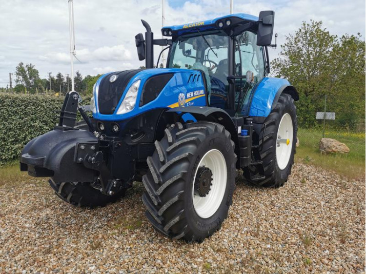 Location Tracteur New Holland T7-230