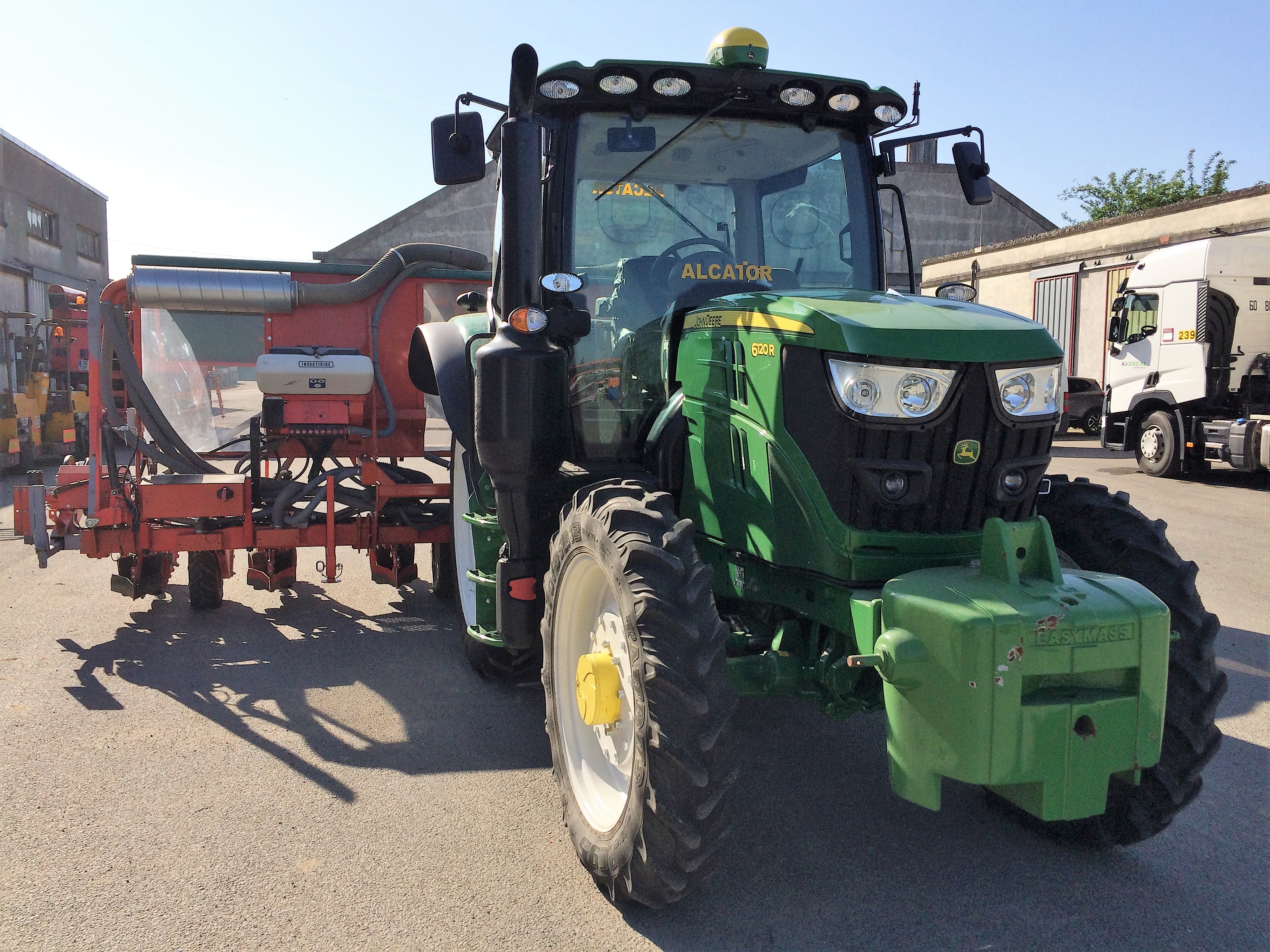 tracteur John Deere 6120R occasion et location par ALCATOR